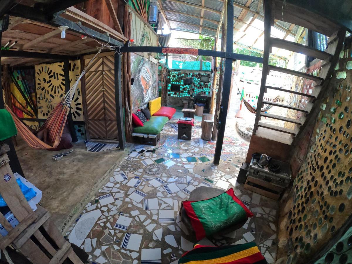 Reciclarte Galeria Hostal Capurgana Exterior photo
